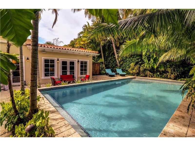 Coral Gables Luxury Homes 1015 Placetas Avenue_pool