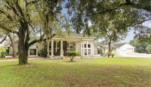 Orlando luxury homes listing former horse farm.