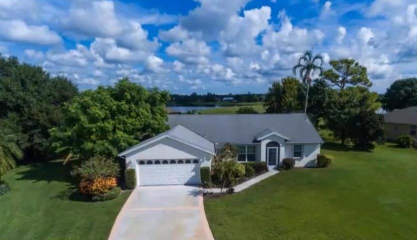 Port St. Lucie real estate properties listing beautiful great lake home.
